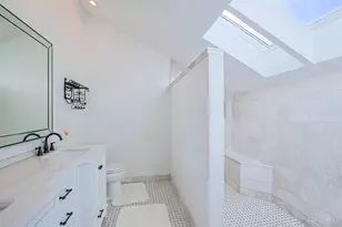 14 Spring Knoll Dr, Mariemont, OH 45227 - Photo 21