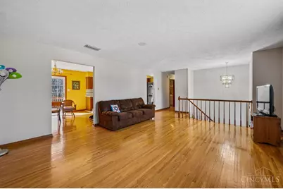 812 Victoria Drive, Franklin, OH 45005 - Photo 5