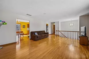 812 Victoria Dr, Franklin, OH 45005 - Photo 5