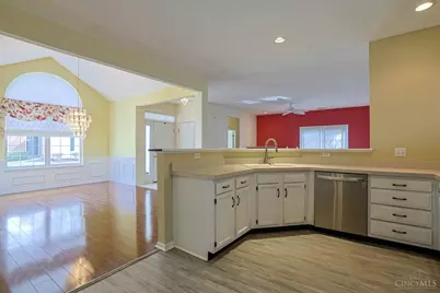 1103 Traverse Creek Drive, Miami Township, OH 45150 - Photo 13