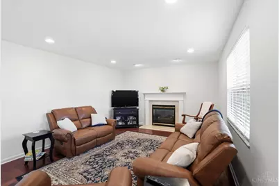 6927 Berry Blossom Court, Liberty Township, OH 45011 - Photo 9