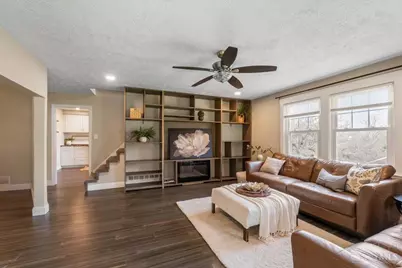 1904 Hunt Road, Reading, OH 45215 - Photo 5