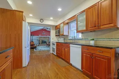 9441 Wyoming Point Place, Springfield Township, OH 45231 - Photo 17