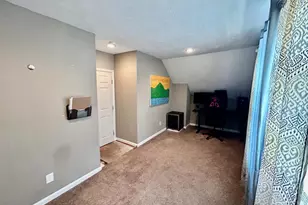 6001 Bramble Ave, Cincinnati, OH 45227 - Photo 33