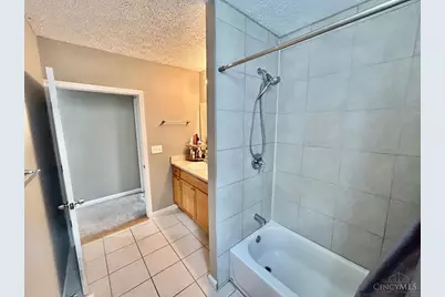 6001 Bramble Avenue, Cincinnati, OH 45227 - Photo 39