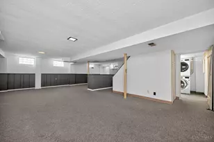 8674 Hollyhock Dr, Springfield Township, OH 45231 - Photo 51