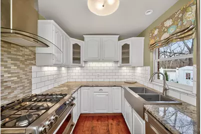 8674 Hollyhock Drive, Springfield Township, OH 45231 - Photo 25