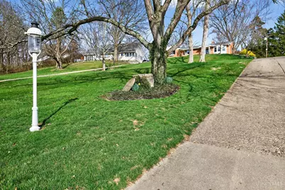 8674 Hollyhock Drive, Springfield Township, OH 45231 - Photo 5