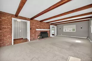 8674 Hollyhock Dr, Springfield Township, OH 45231 - Photo 9