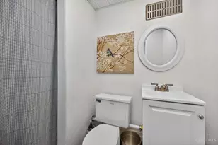 8674 Hollyhock Dr, Springfield Township, OH 45231 - Photo 57