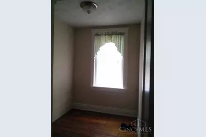 2373 Stratford Avenue, Cincinnati, OH 45219 - Photo 13