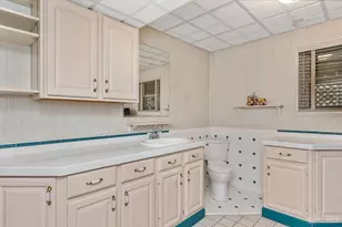 1407 Graymont Ct, Springfield Township, OH 45240 - Photo 41