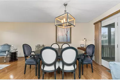 1407 Graymont Court, Springfield Township, OH 45240 - Photo 9