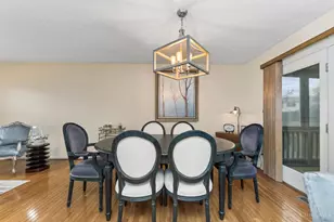 1407 Graymont Ct, Springfield Township, OH 45240 - Photo 9