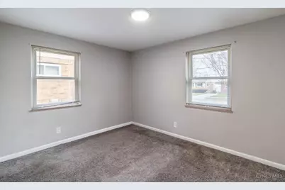 877 Oakfield Avenue, Cincinnati, OH 45224 - Photo 15