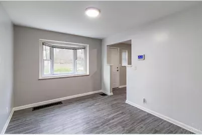 877 Oakfield Avenue, Cincinnati, OH 45224 - Photo 7