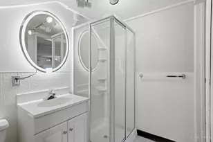 4235 Vine St, Cincinnati, OH 45217 - Photo 37