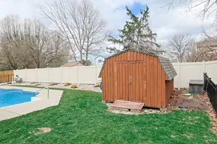 8096 Pineterrace Dr, Anderson Township, OH 45255 - Photo 51