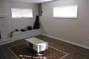 3578 Fieldcrest Dr, Cincinnati, OH 45211 - Photo 7