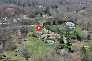 8000 Blome Rd, Indian Hill, OH 45243 - Photo 51