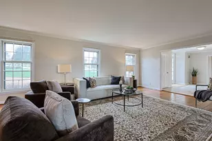 8000 Blome Rd, Indian Hill, OH 45243 - Photo 9