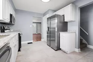 1169 Beacon St, Anderson Township, OH 45230 - Photo 7