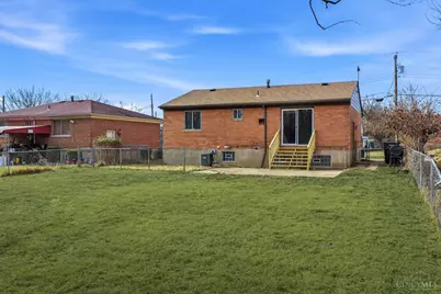 2043 E Teralta Circle, Cincinnati, OH 45211 - Photo 33