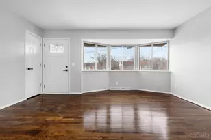 2043 E Teralta Cir, Cincinnati, OH 45211 - Photo 5