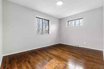 2043 E Teralta Circle, Cincinnati, OH 45211 - Photo 23