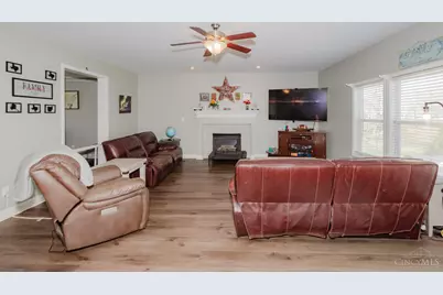 9729 Olde Georgetown Way, Centerville, OH 45458 - Photo 17