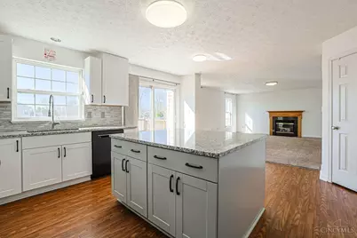 3485 Queen Victoria Court, Beavercreek, OH 45431 - Photo 9