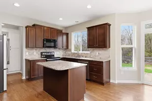 1253 Autumnview Dr, Batavia Township, OH 45103 - Photo 15