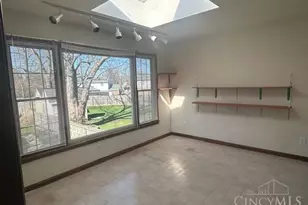 1944 Creswell Dr, Springfield Township, OH 45240 - Photo 25