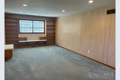 1944 Creswell Drive, Springfield Township, OH 45240 - Photo 11