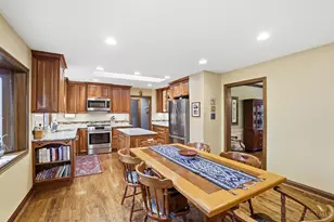 3852 Deerpath Ln, Miami Township, OH 45248 - Photo 9