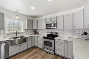 2655 Harry A Hill Dr, Tate Township, OH 45106 - Photo 9