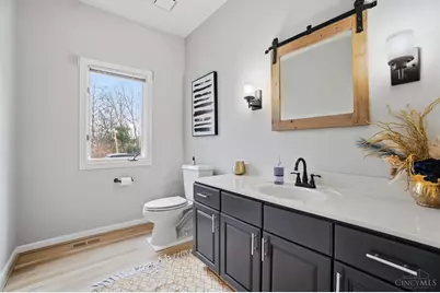 862 Miami Ridge Drive, Miami Township, OH 45140 - Photo 17