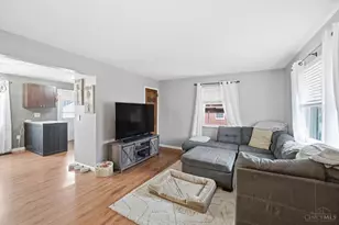 1216 Alwil Dr, Cincinnati, OH 45215 - Photo 7