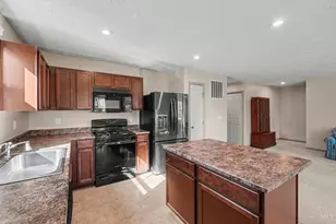 4798 Sullivans Ridge Dr, Morrow, OH 45152 - Photo 9