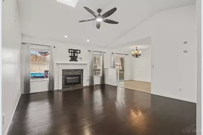 8 Robin Way, Pierce Township, OH 45102 - Photo 3