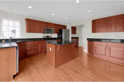 7507 Victoria Falls Avenue, Deerfield Township, OH 45039 - Photo 5