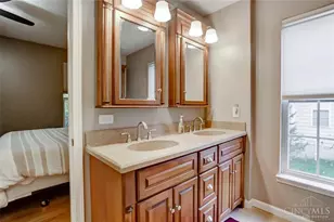 1872 Olde Haley Dr, Washington Twp, OH 45458 - Photo 11