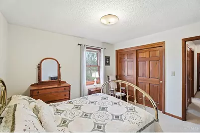 8909 Saxton Drive, West Chester, OH 45069 - Photo 35