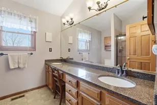 8909 Saxton Dr, West Chester, OH 45069 - Photo 31