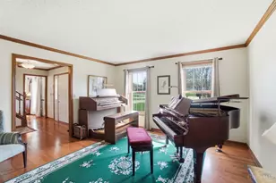 8909 Saxton Dr, West Chester, OH 45069 - Photo 7