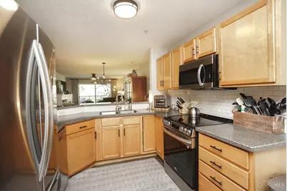 1320 Shadowood Trail, Hamilton Township, OH 45039 - Photo 9