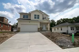 4223 South Ave, Silverton, OH 45236 - Photo 1