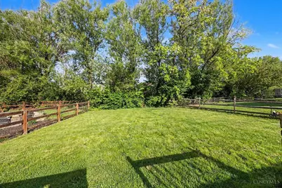 529 Weeping Willow Lane, Hamilton Township, OH 45039 - Photo 15