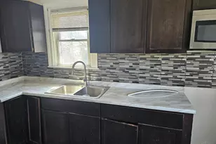 5945 Leffingwell Ave, Cincinnati, OH 45224 - Photo 9