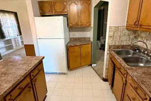 1023 Woodbriar Ln, Cincinnati, OH 45238 - Photo 15